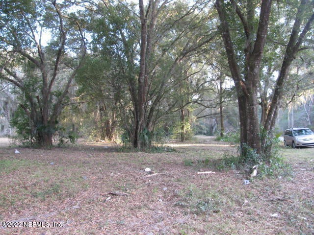 Listing photo 2 for 370 Union Ave, Crescent City FL 32112