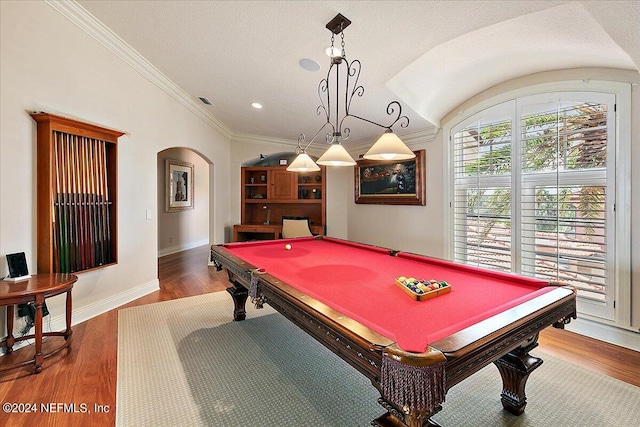 rec room with a textured ceiling, crown molding, pool table, and hardwood / wood-style floors