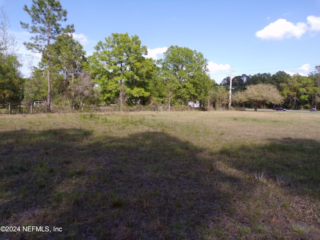 Listing photo 3 for 20208 N US Highway 301, Lawtey FL 32058