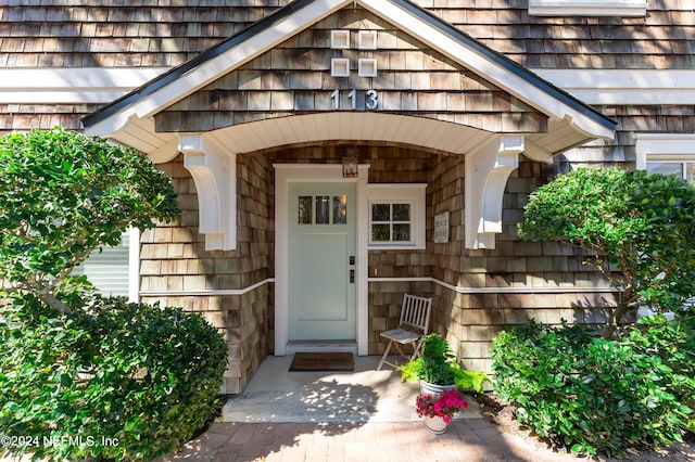 view of entrance to property