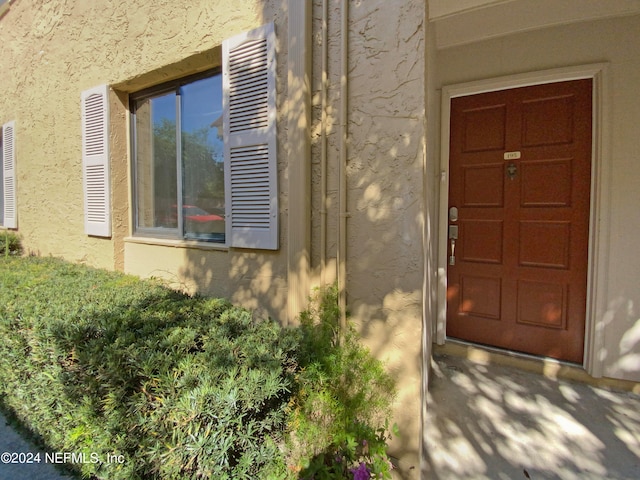 view of entrance to property