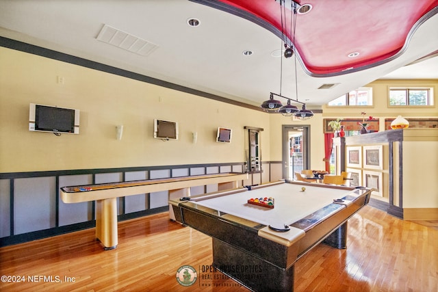 playroom with light wood-type flooring and pool table