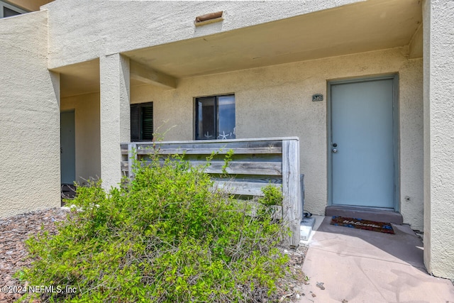 view of entrance to property