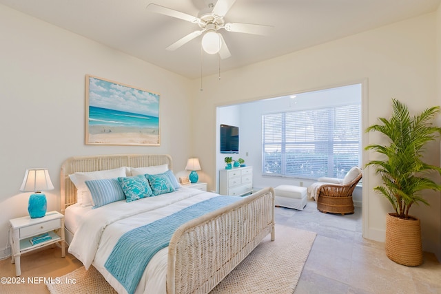 bedroom featuring ceiling fan