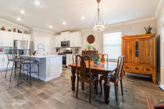 dining room with an inviting chandelier, recessed lighting, crown molding, and wood finish floors