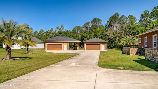 view of front facade with a front yard