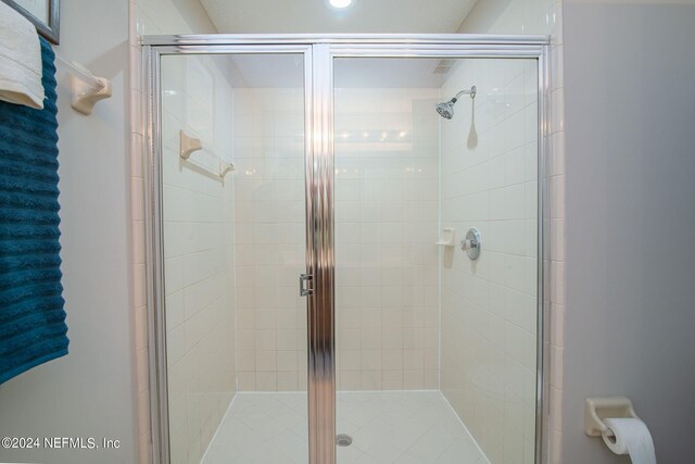 bathroom with walk in shower