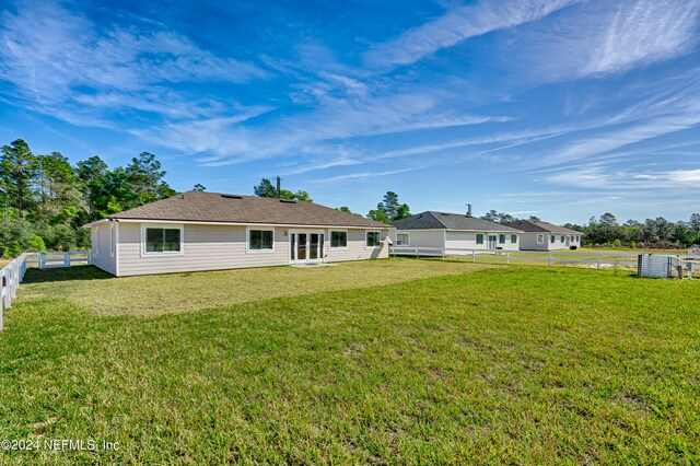 exterior space featuring a yard