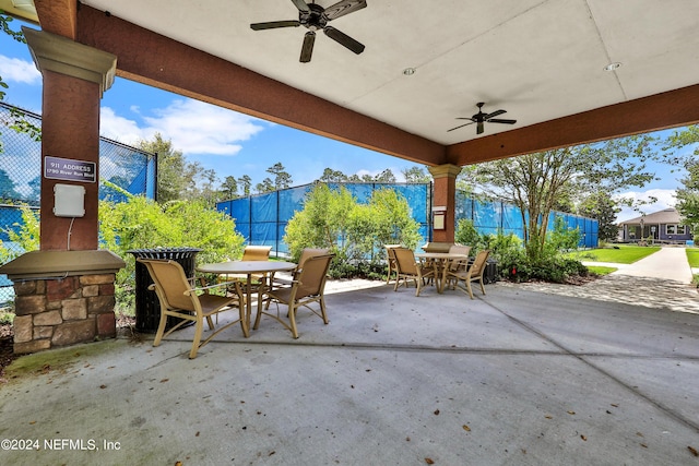 view of terrace featuring ceiling fan