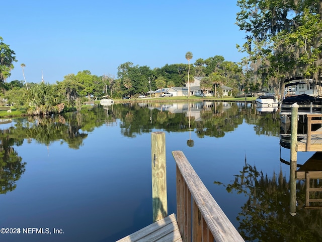 Listing photo 3 for 206 Pine Dr, Crescent City FL 32112