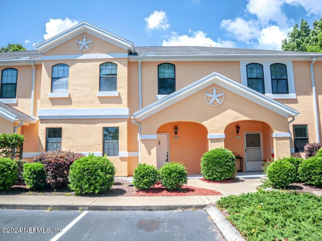 view of townhome / multi-family property