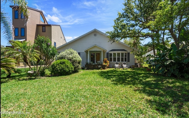 view of front of house with a front yard