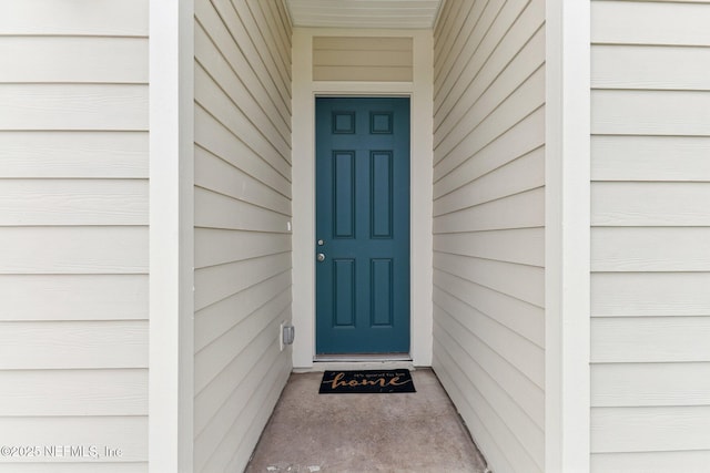 view of property entrance