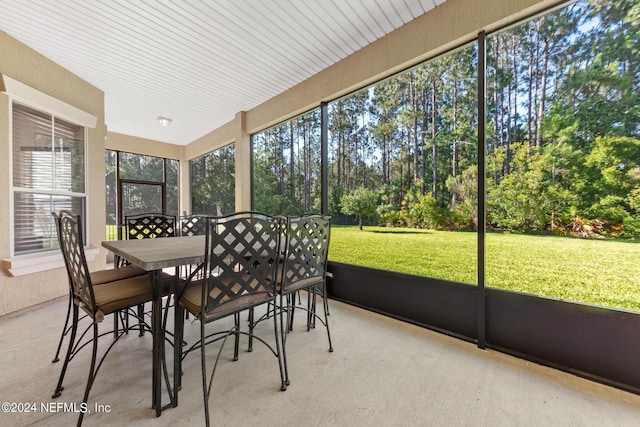 view of sunroom / solarium