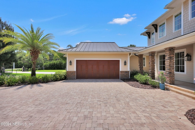 view of front of house featuring a garage