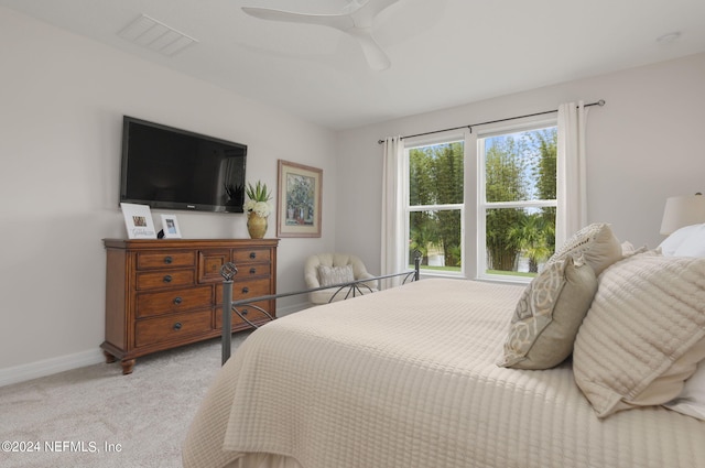 bedroom featuring carpet and ceiling fan