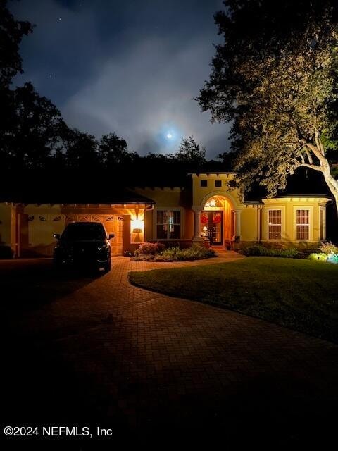 view of front of home featuring a garage