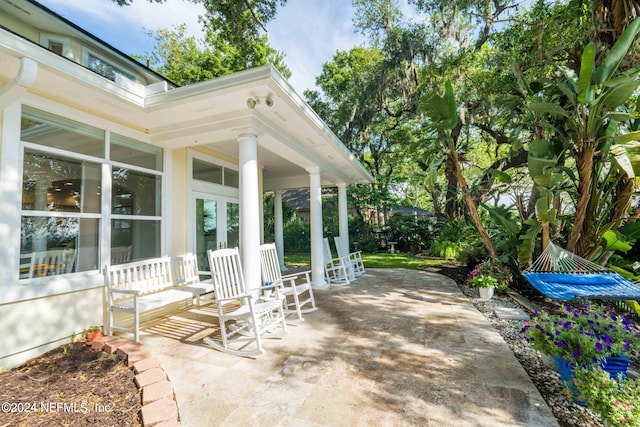 view of patio featuring covered porch