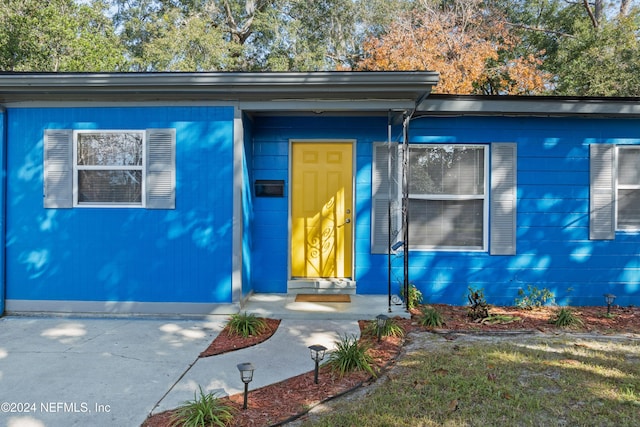 1613 Loyola Dr N, Jacksonville, FL 32218 - photo 2