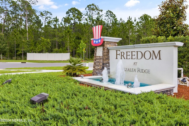 view of community / neighborhood sign