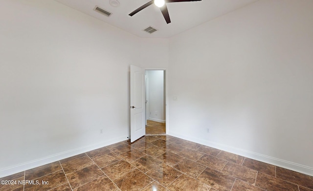 empty room with ceiling fan