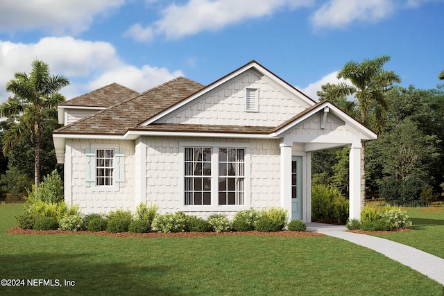 view of front of property featuring a front yard