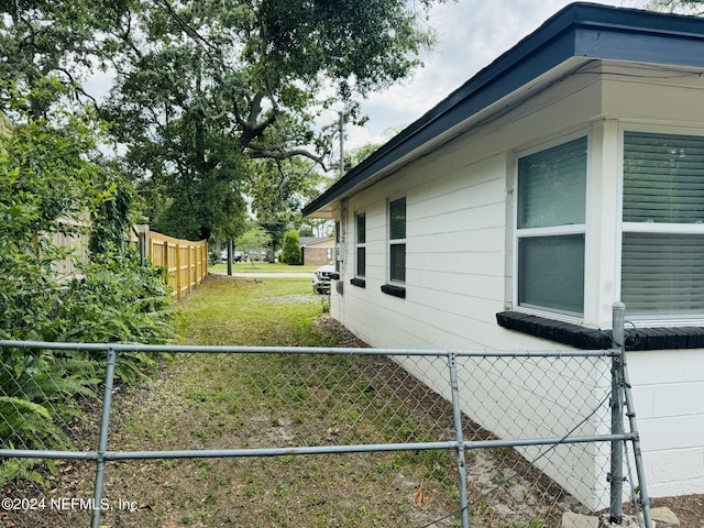 view of home's exterior