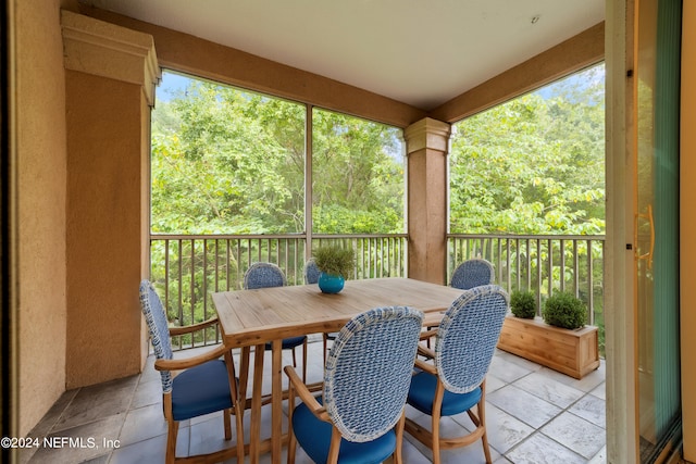 view of sunroom / solarium