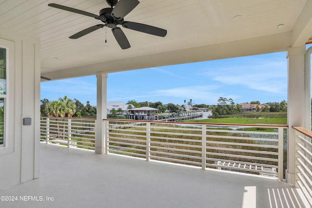 balcony with ceiling fan