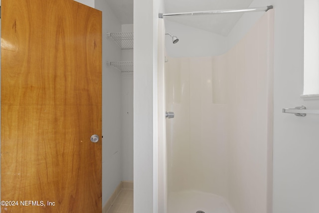 bathroom with walk in shower