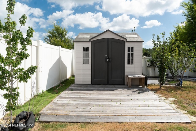 view of outbuilding