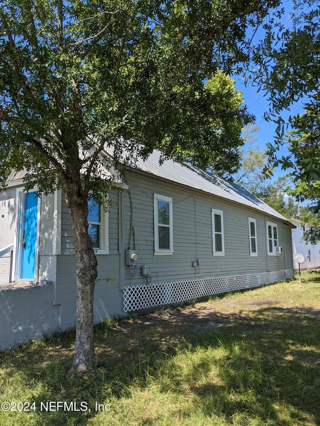 view of property exterior