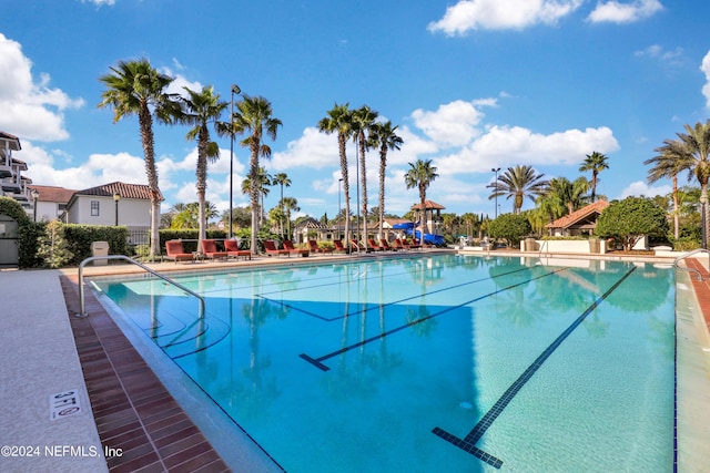 view of swimming pool