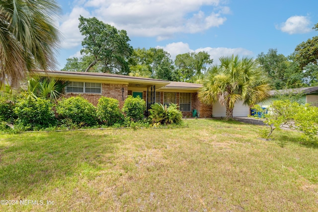 view of front of house with a front yard