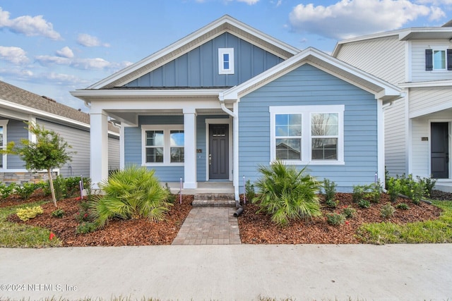 view of front of house featuring covered porch