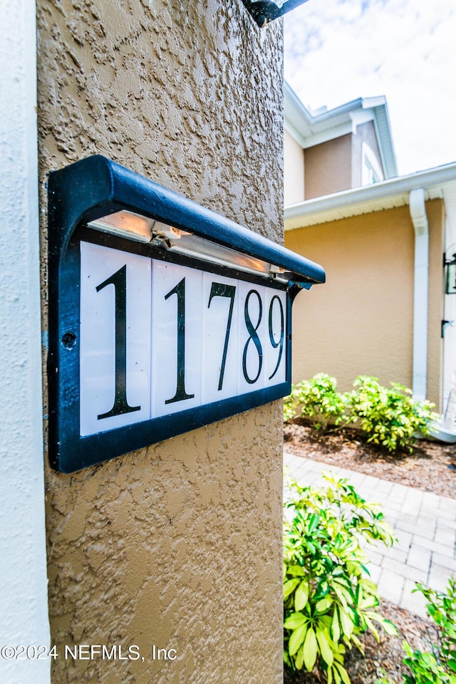 details featuring stucco siding