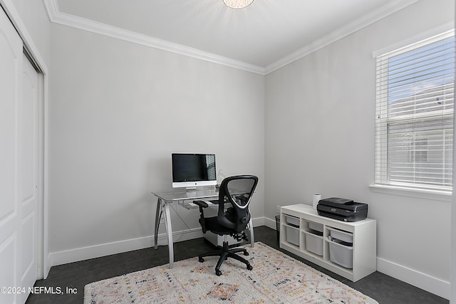 office area with a wealth of natural light, crown molding, and baseboards