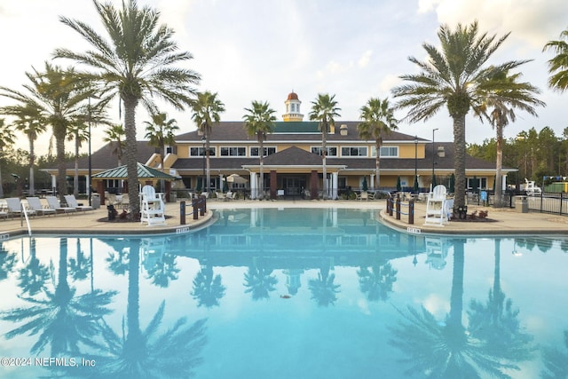 view of swimming pool featuring a patio