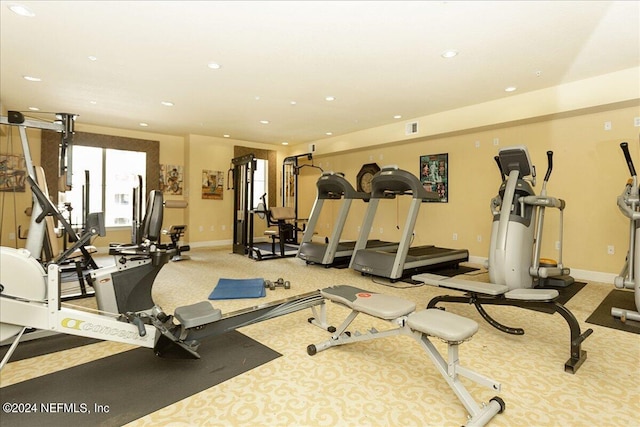 gym with recessed lighting, visible vents, and baseboards