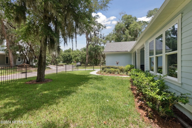 view of yard featuring fence