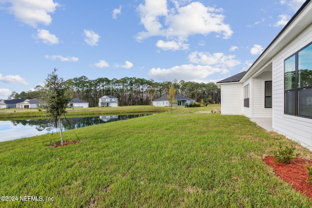85425 Sandy Ridge Loop Unit 0085, Yulee, FL 32097 - view of yard featuring a water view