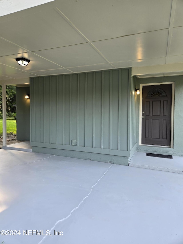 view of property entrance