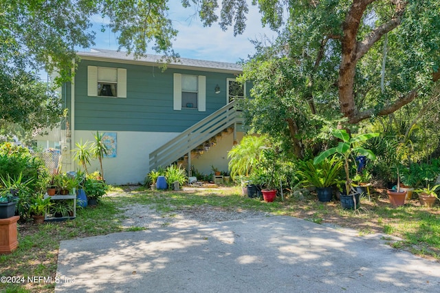 view of front of house