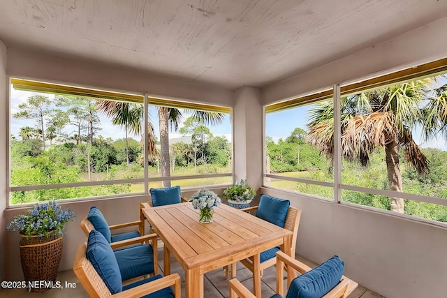 view of sunroom / solarium