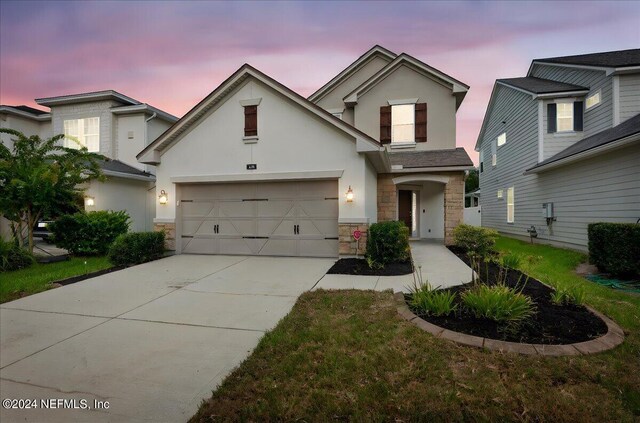 view of front facade featuring a garage