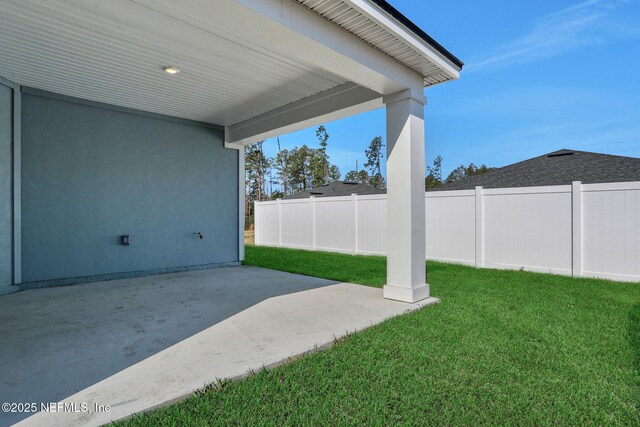 view of yard with a patio area