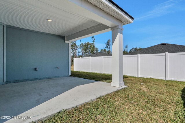 view of yard with a patio