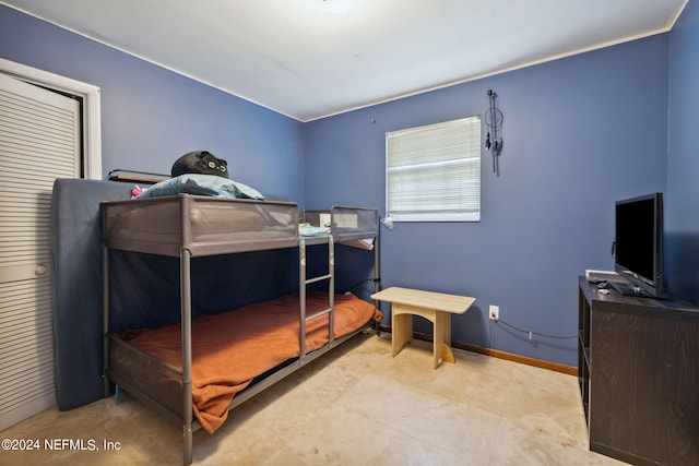 bedroom with a closet