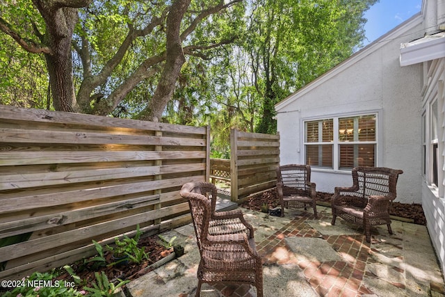 305 Garden Ln, Atlantic Beach, FL 32233 - view of patio featuring fence
