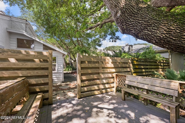 305 Garden Ln, Atlantic Beach, FL 32233 - deck with fence